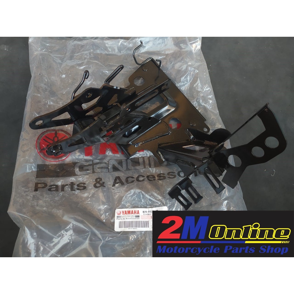 B74-F8321-00 Stay 1 Bracket Dudukan Visor XMAX 250 Ori YGP
