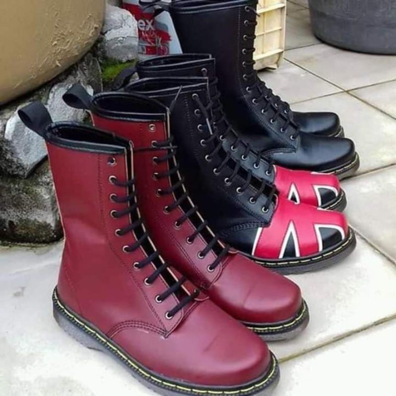 Sepatu dokmart