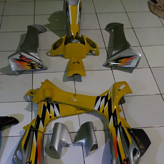 Body fizr /poswan full halus melenium bonze kuning