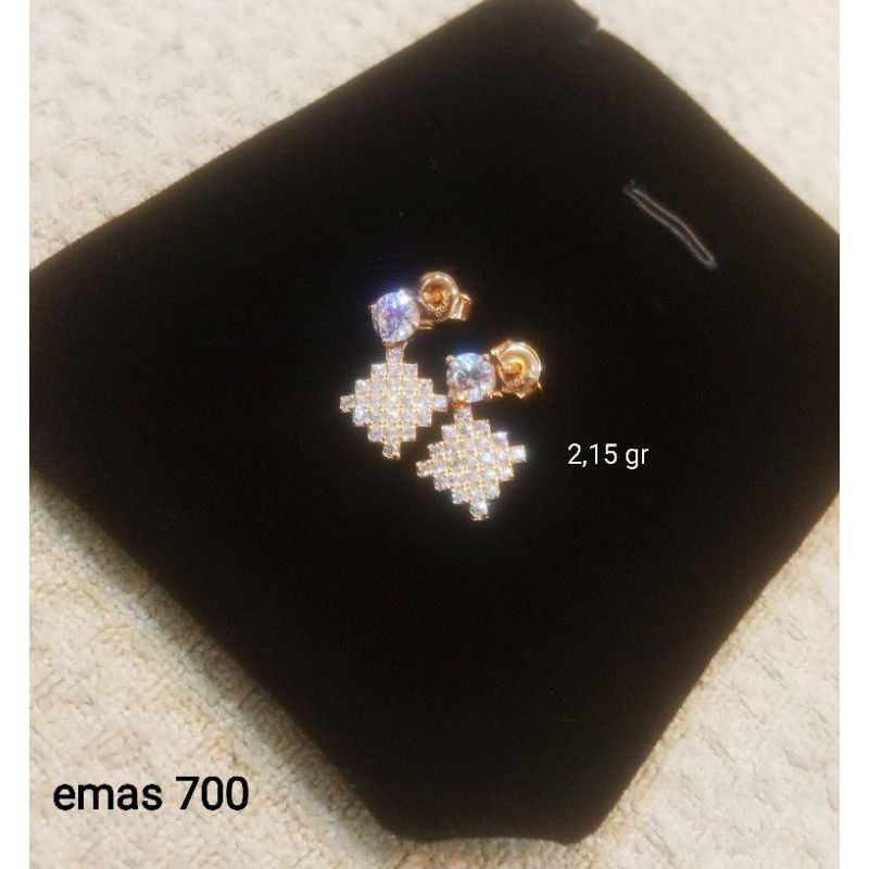 Anting Tusuk Mata Satu Replika Emas