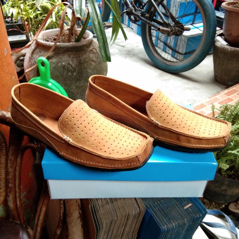 Sepatu casual pria kulit asli lancas mucasin