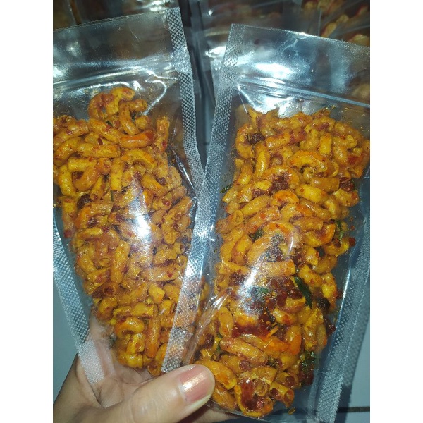 

MACARONI PEDAS CIKRUH FULL BUMBU DAN DAUN JERUK MANTAP