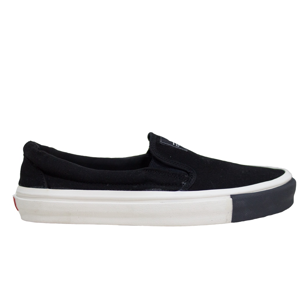 Maxius Footwear Sepatu Slip On Bumper