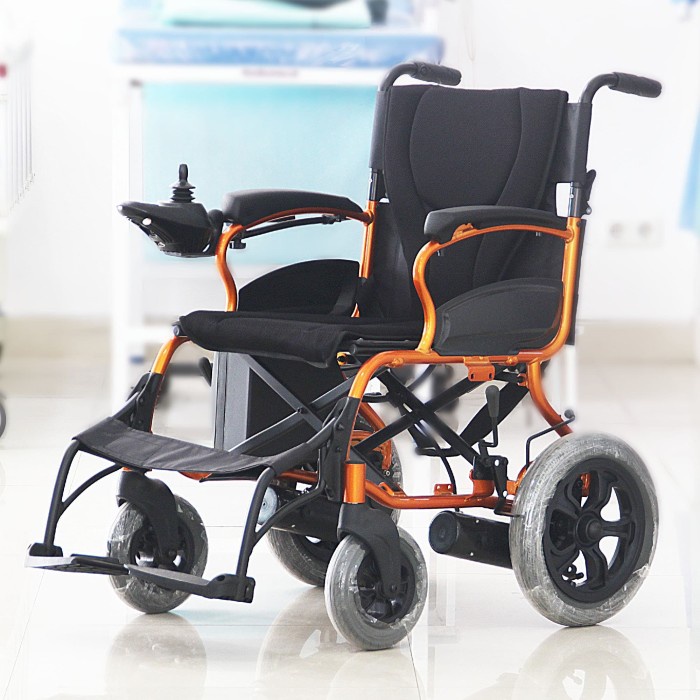 Kursi Roda Elektrik D130H Yuwell