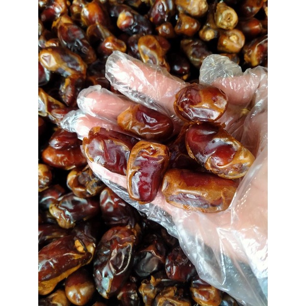 

Kurma Barni Madinah 1kg 500gr (Barni Dates) Kurma Lembut