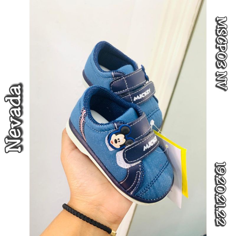 sepatu mickey biru