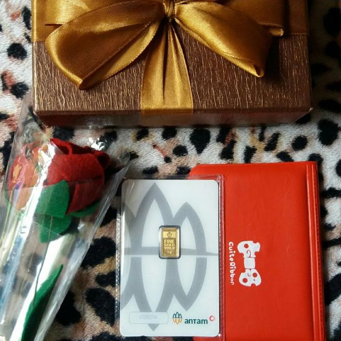 

GIFT BOX 1G DSG54546WE