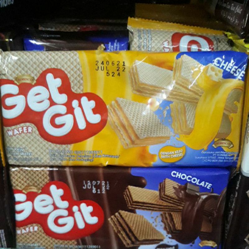 

sobisco wafer get git rasa coklat dan keju 102gr