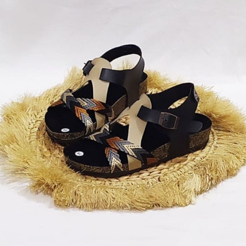 LINDA SANDAL BIRKEN WANITA PANAH HITAM