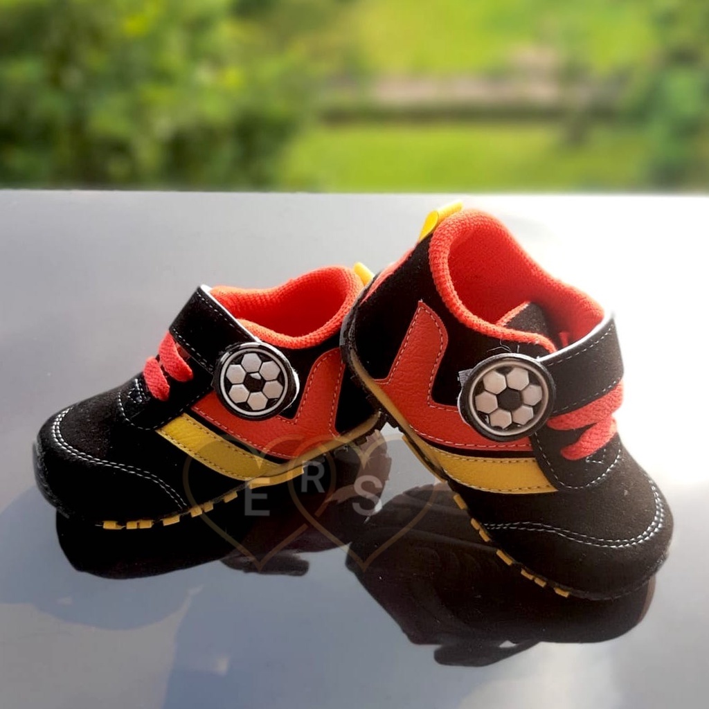 TOKO ERS SNL09 Sepatu Sneaker Anak Laki laki Bola Sol Karet Umur 1 2 3 tahun