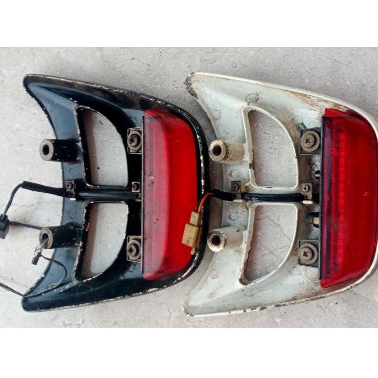 Behel Begel Belakang Blakang Yamaha Fizr F1zr Fiz F1z set Lampu original koito stanley lampu tidak n