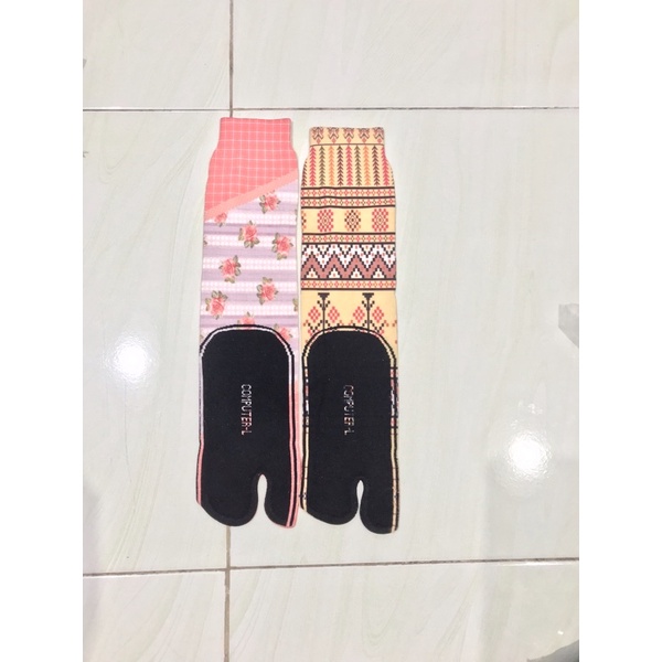 SATU PASANG Kaos Kaki Jempol PRINTING Telapak Hitam