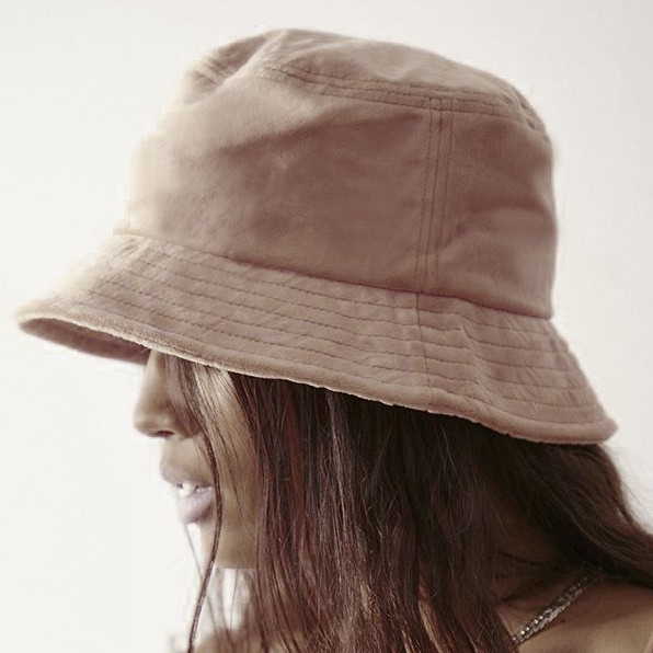 Suedehead Bucket Hat - Bahan Suede Beludru Tebal - Classy dan Elegan (Miso)