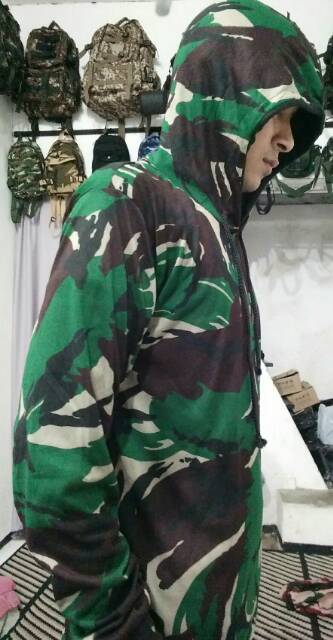 Kaos hodie lengan panjang loreng malvinas
