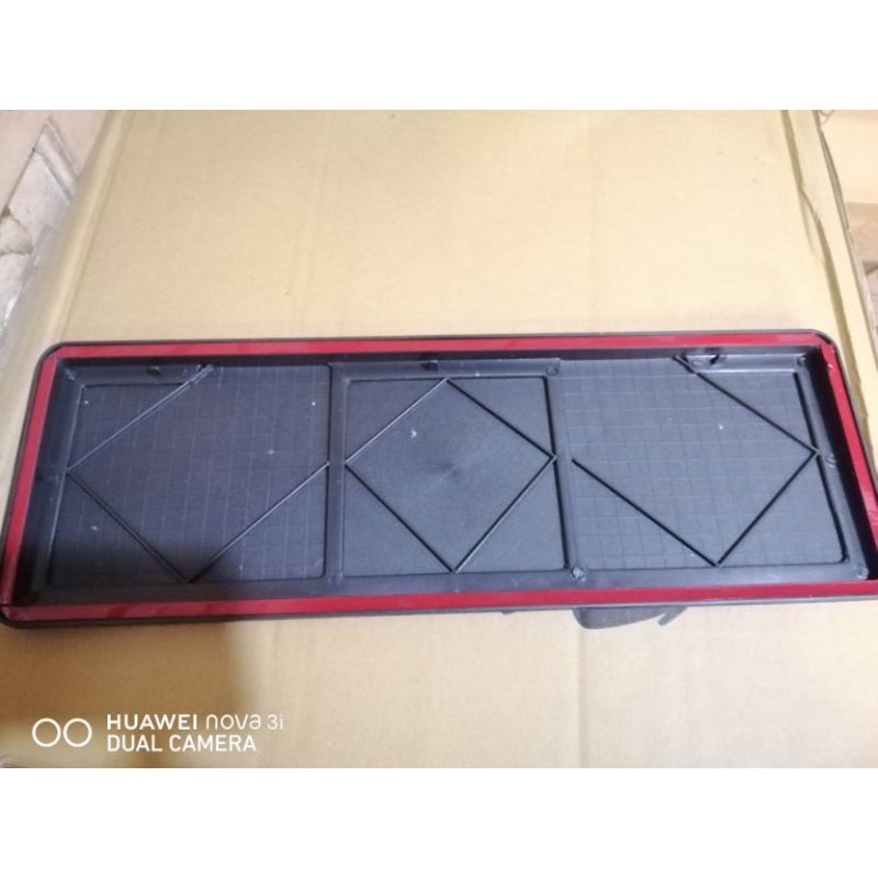 Tempat Dudukan Plat Mobil-Hitam