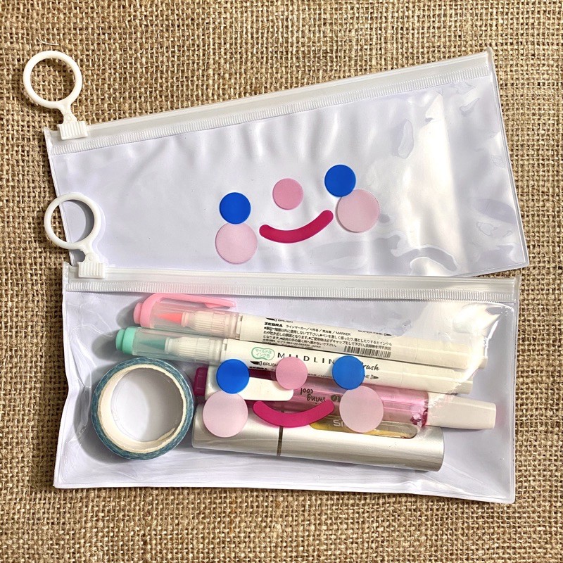

Smiley clear pencil case
