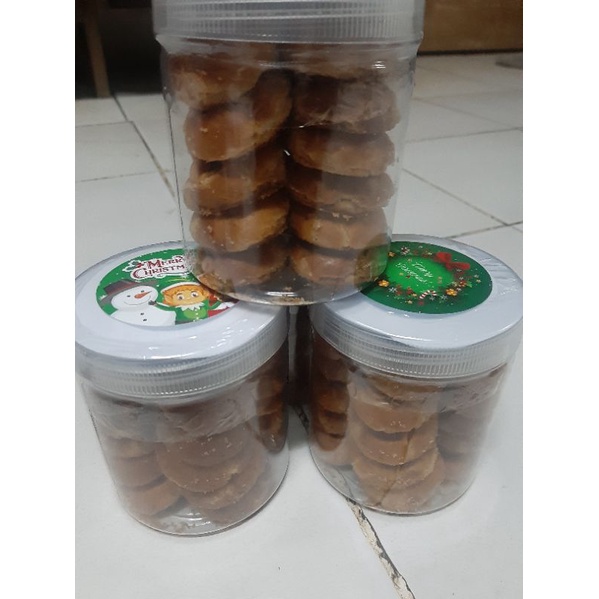 

Kue kacang almond