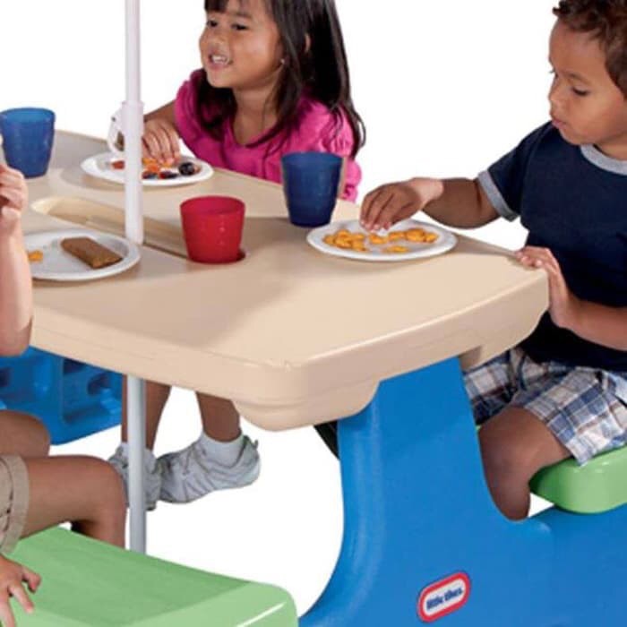 Little Tikes Easy Store Picnic Table with Umbrella