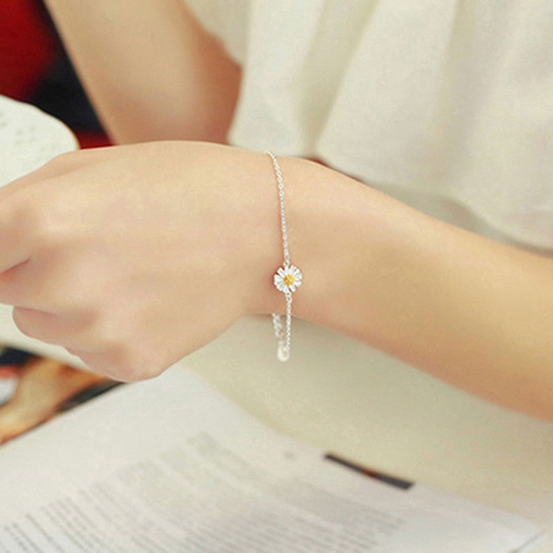 Gelang Rantai Bunga Daisy Flower Chian Bracelet Simple Charm Bracelets Women Jewelry Korea