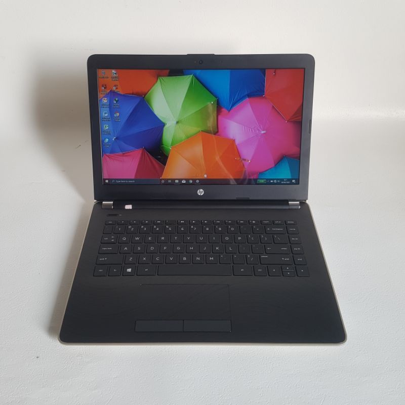 Laptop HP 14 BW014AU Gold AMD A6-9225 RAM 8GB Mulus