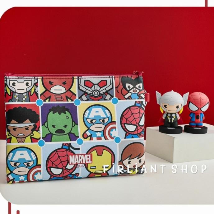 

PROMO Miniso Marvel Pencil Pouch Tempat Pensil Kotak Pensil/TEMPAT PENSIL AESTHETIC/TEMPAT PENSIL ANAK PEREMPUAN/TEMPAT PENSIL LUCU/TEMPAT PENSIL 3D/TEMPAT PENSIL TRANSPARAN/TEMPAT PENSIL LUCU/TEMPAT PENSIL KOREA/TEMPAT PENSIL KAIN/TEMPAT PENSIL