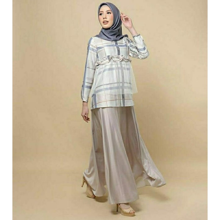 Ananta Blouse Wearing Klamby