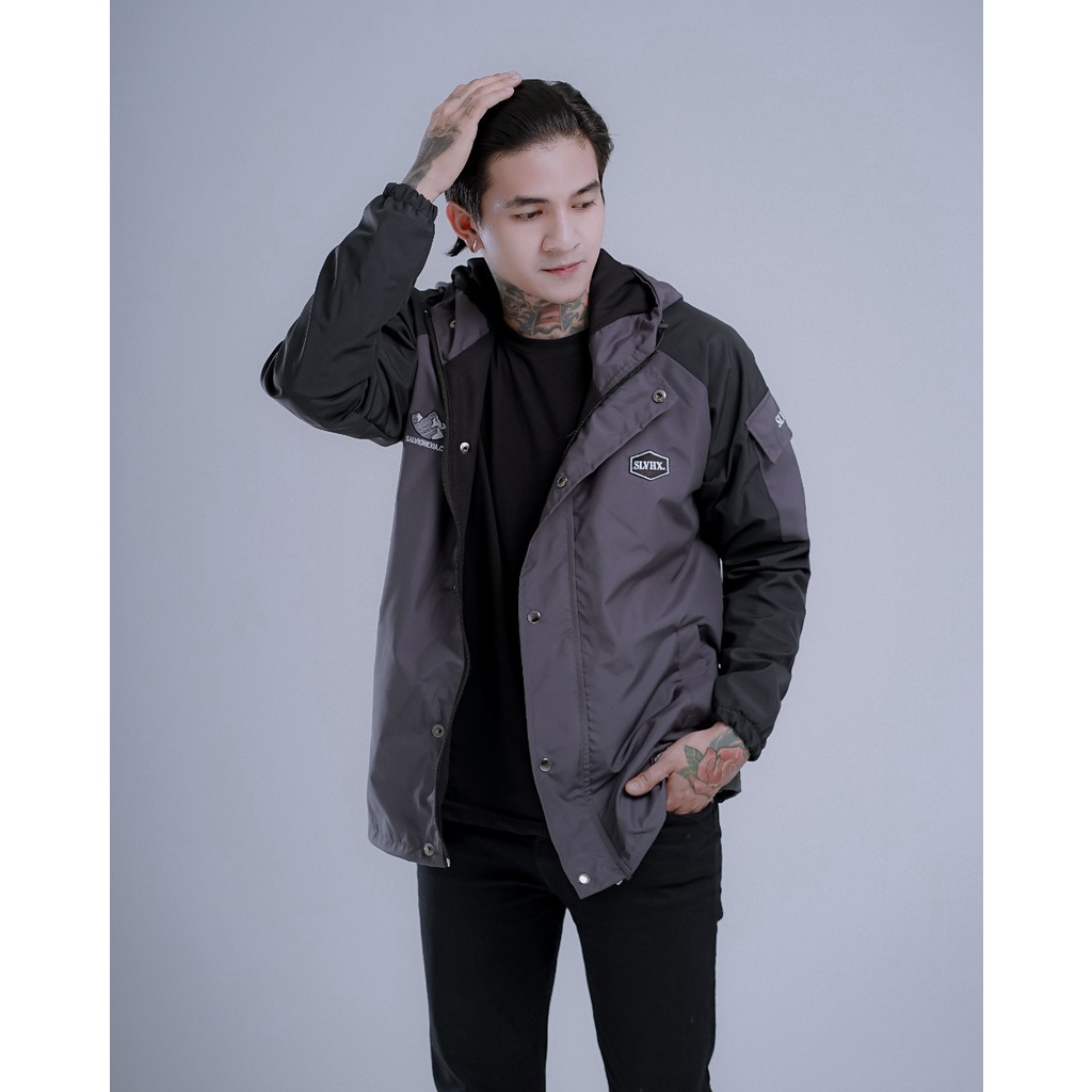 JAKET PRIA - JAKET PARASUT CASUAL SALVIO HEXIA - JAKET PARASUT PRIA - JAKET PRIA PARASUT - JAKET WP-Casual Abu Hitam