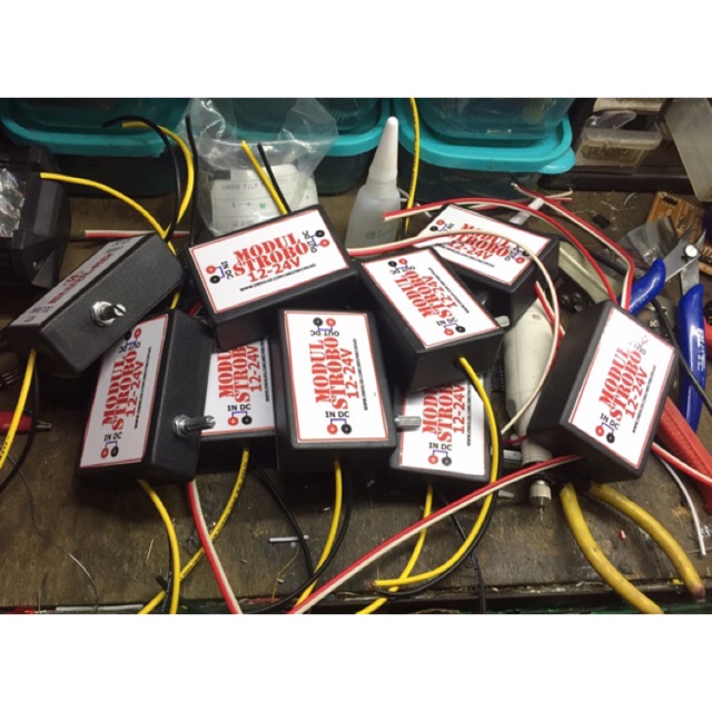 Modul Lampu Blitz Pesawat