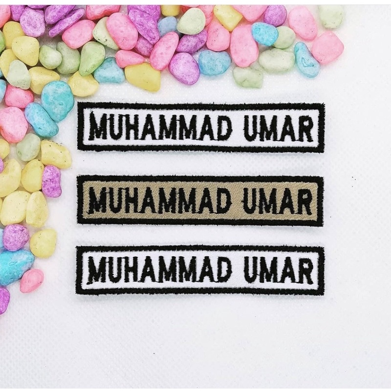 bed nama siswa , bed nama dada , papan nama sekolah , atribut sekolah , atribut pramuka