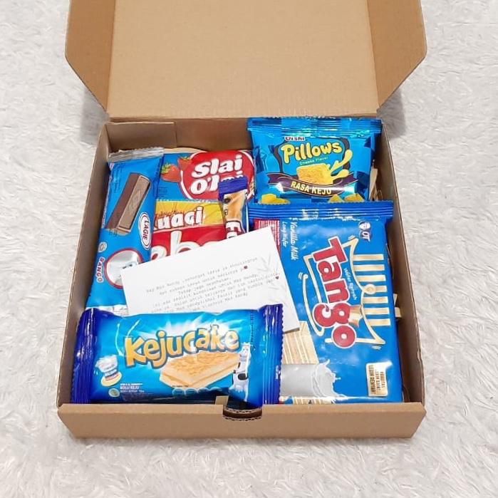 

SNACK BOX / GIFT BOX / KADO ULANG TAHUN / KADO WISUDA / KADO MURAH