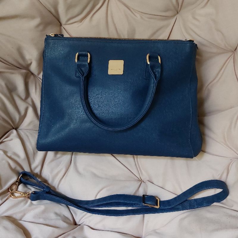 Preloved hand bag/ sling bag Pierre Cardin