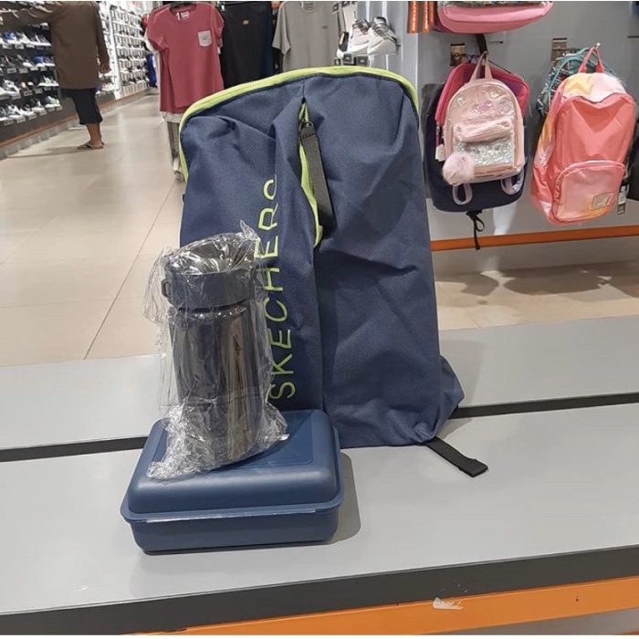 

(TERLARIS) Tas Skechers 3in1, Tas, tempat makan plus bottol minum