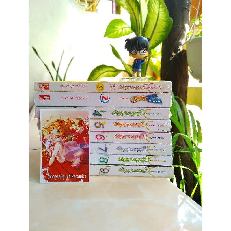 Komik Sailor Moon Deluxe