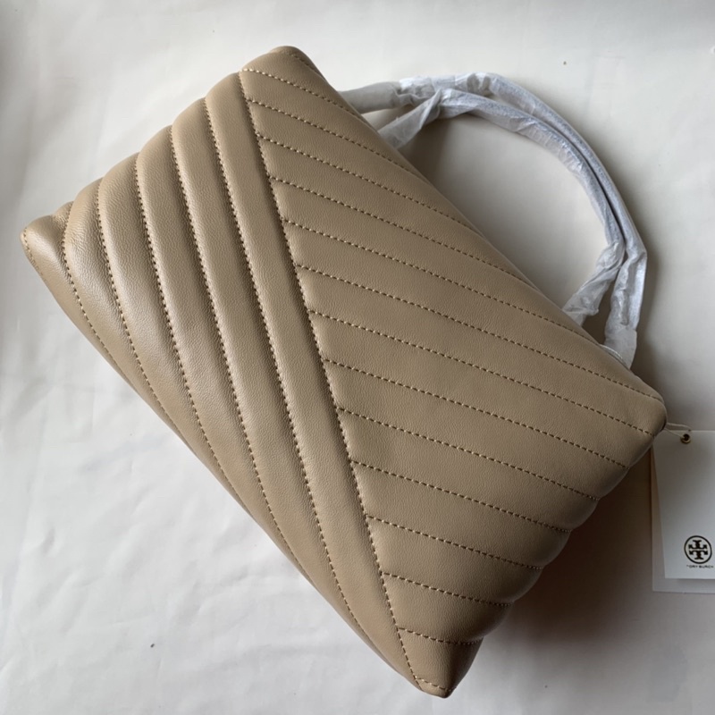 Tory Burch Kira Chevron Convertible Shoulder Bag Medium 27 Cm - Devon Sand