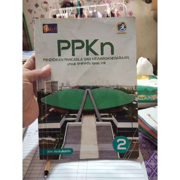 PPKN kelas 8 Grafindo K13 edisi revisi
