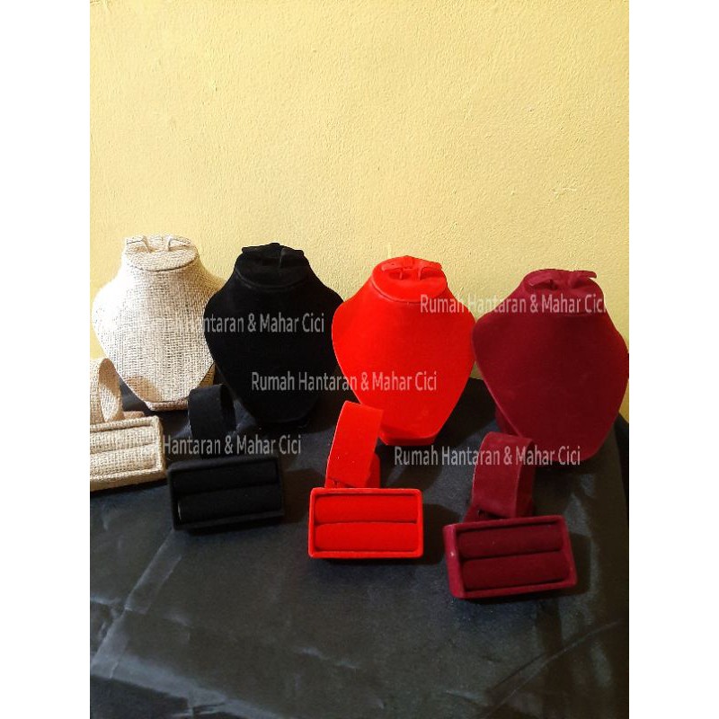 1set manekin small gelang, cincin, kalung/Manekin goni/manekin merah/manekin perhiasan/display