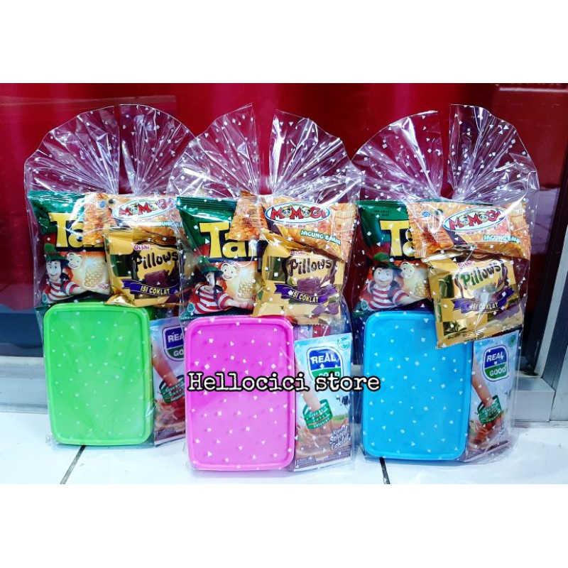 

PARCEL BINGKISAN SNACK CANTIK + TEMPAT MAKAN KEMASAN ULANG TAHUN