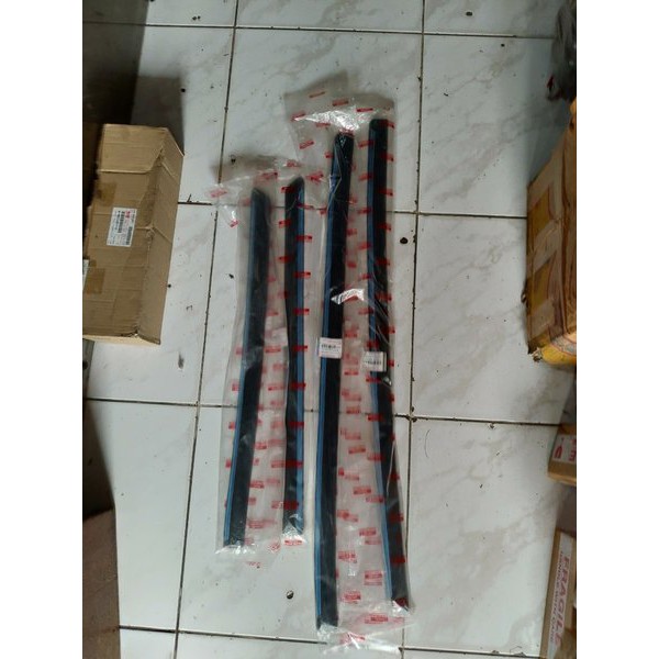 List Karet Body / Body Moulding Panther Grand Touring Original Murah