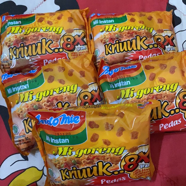 Indomie kriuk pt indofood , berat 90 g , harga termasuk isi 5