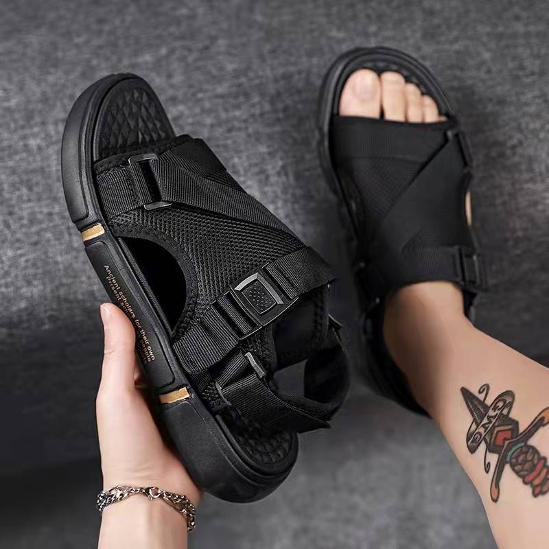 [100% Asli Diimpor]COD Sandal -sandal Pria Fashion Pria /WANITA ; / Sendal Jepit / Sendal Gunung / Sandal Murah / Sandal Pria / Sandal Sol Lembut Karet / Sandal / Sandal Pria Casual / Sandal Pria Dewasa / Sandal Gunung Pria/Tali Bahu Yang Bisa Dilepas