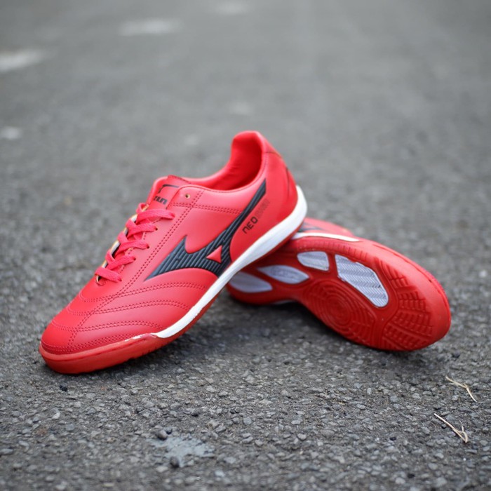 PUSAT SEPATU FUTSAL MIZUNO NEO SHIN FUTSAL MIZUNO MURAH /FUTSAL MURAH SNEAKERS ORIGINAL