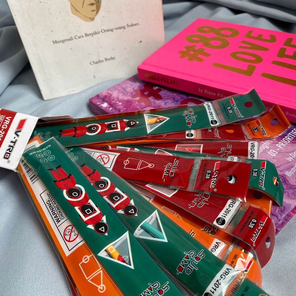 

REFIL TINTA PULPEN MODEL SQUID GAME SUPER CUTE 1 BOX ISI 20 PCS MURAH ISI TINTA PEN MODEL KARAKTER SQUIDGAME LENGKAP STATIONARY UNIK BEST QUALITY