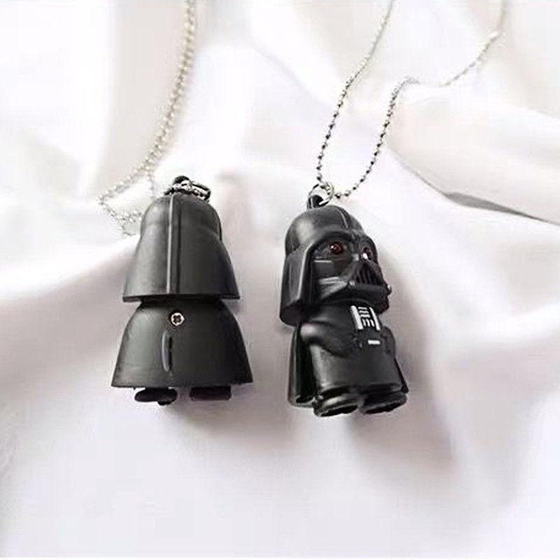 Bercahaya kepribadian kreatif street hip-hop star wars kalung Hitam Prajurit LED flash terdengar lio