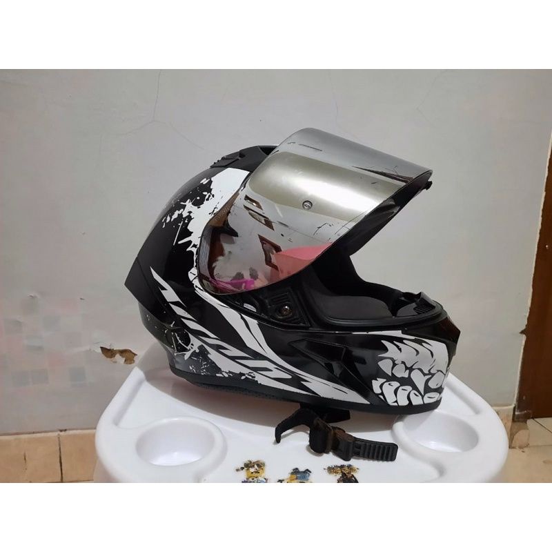 helm full face airoh