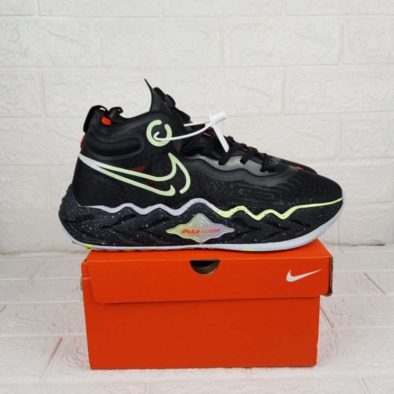 nike air zoom GT run black