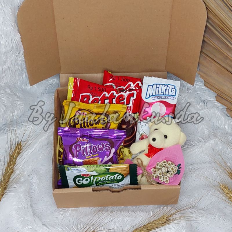 

HAMPRES SNACK MURAH KADO ULANG TAHUN WISUDA GRADUATION SOUVENIR ULANG TAHUN SNACK BOX GIFT - Part 10