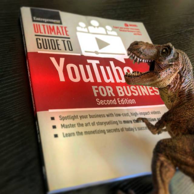 Jual Ultimate Guide To YouTube For Business (Ultimate Series) | Shopee ...