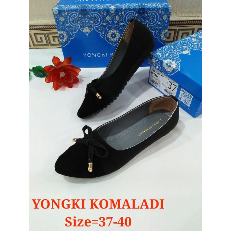 SEPATU WANITA YONGKI KOMALADI