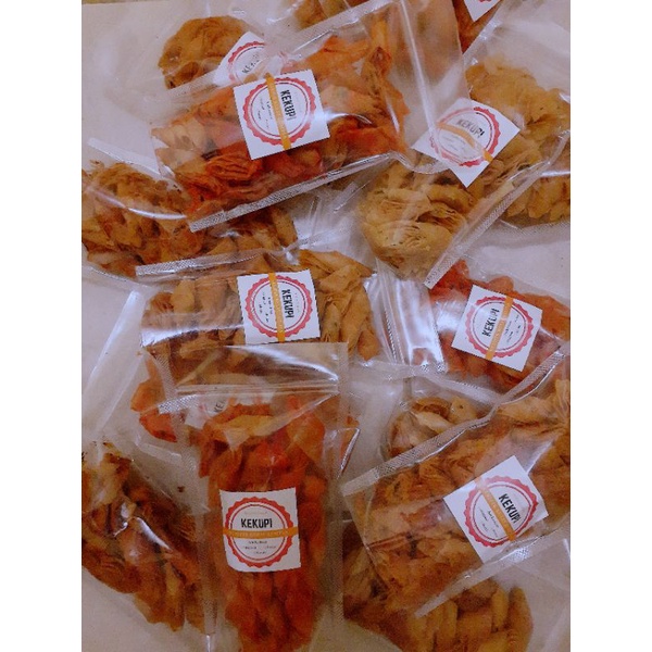 

PAKET RESELLER Camilan/jajanan kiloan Keripik Kulit Lumpia (KEKUPI) 150gr