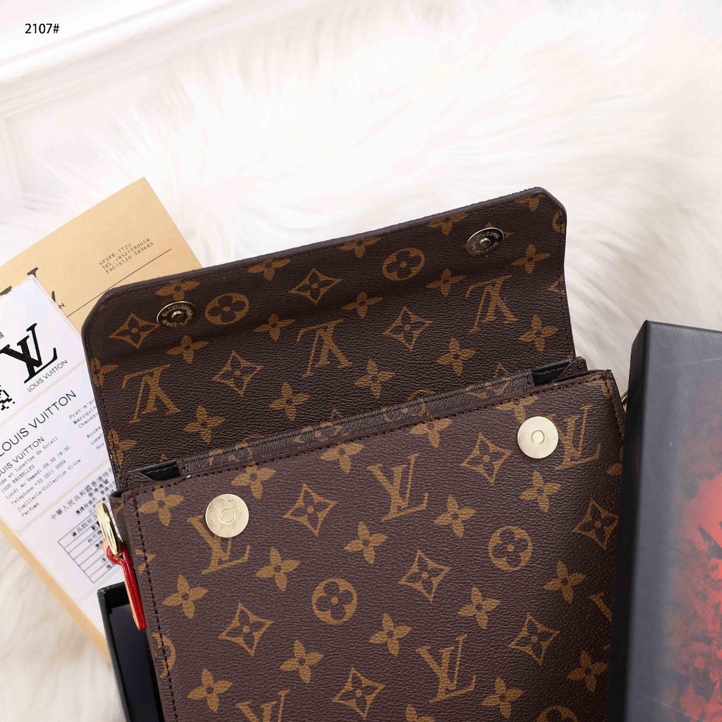 Shoulder Bag With Leather Horse Keychain #2107